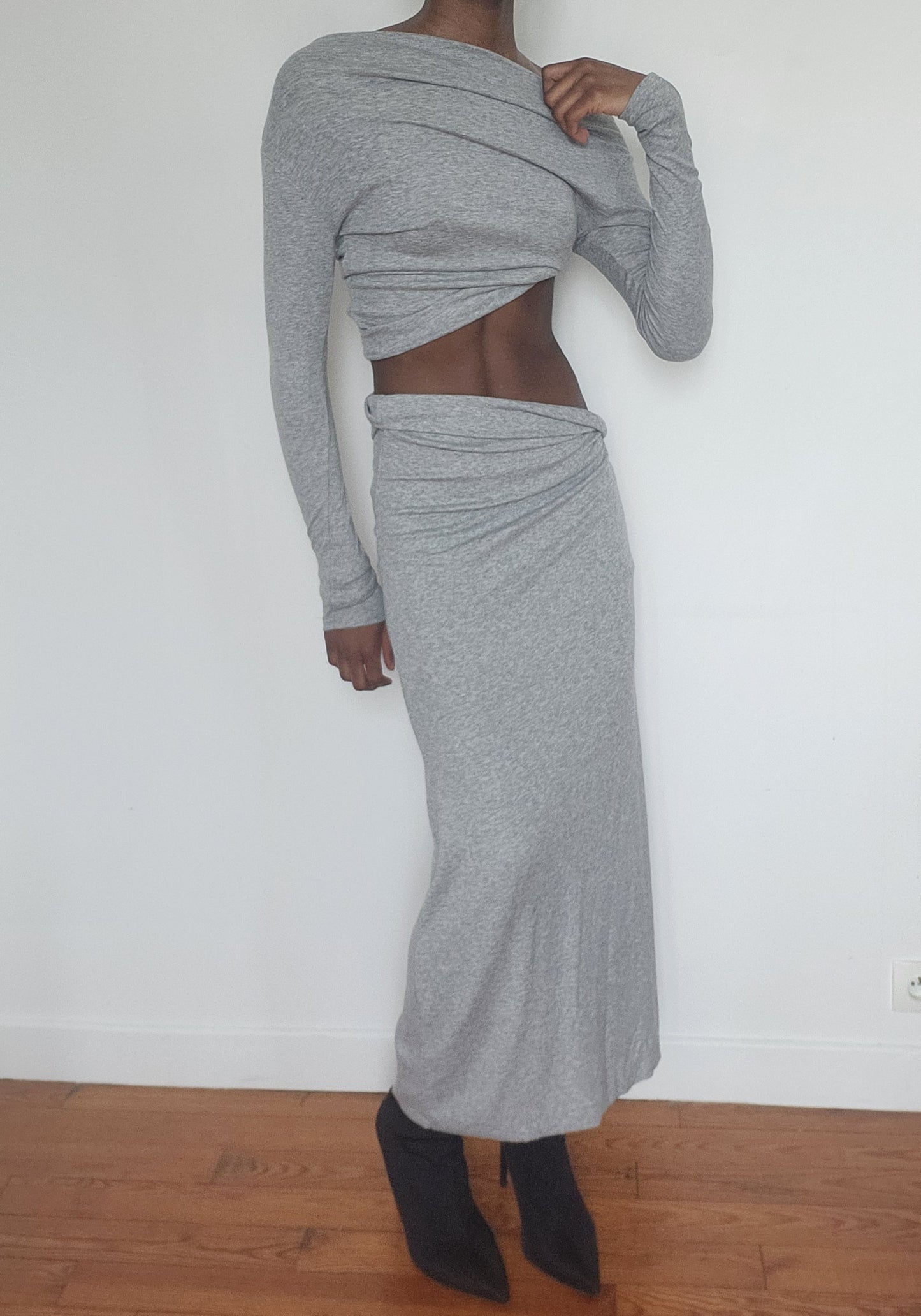 Asymetrical set