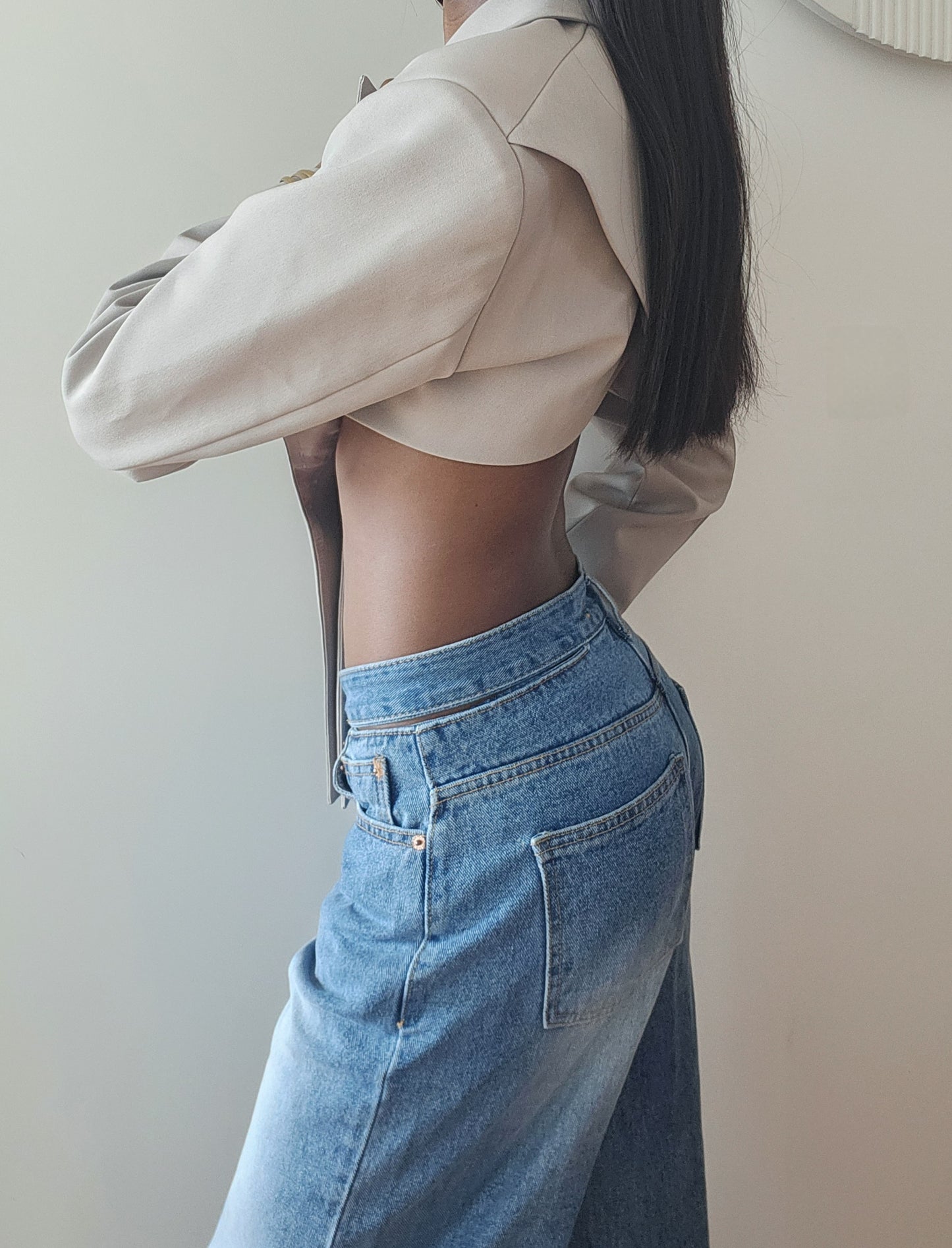 Crop body blazer