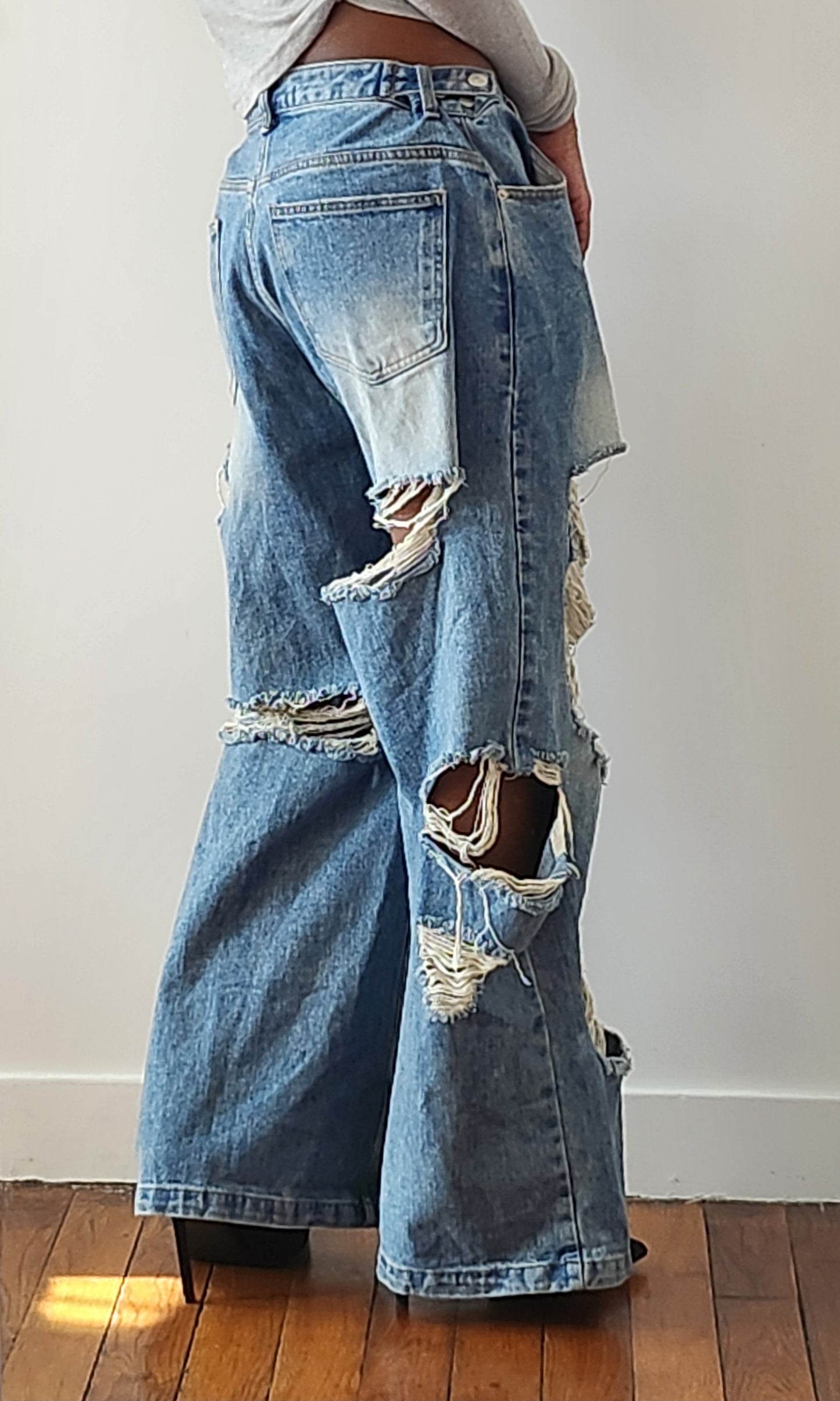 Mega ripped jean