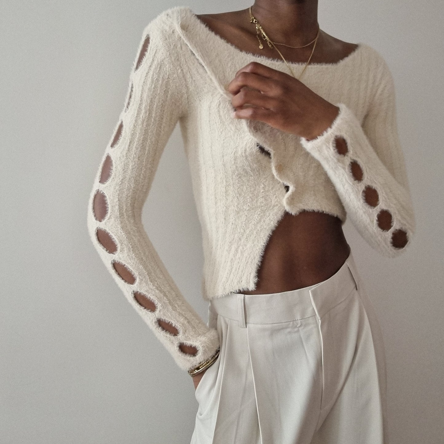 Asymetric crop cardigan